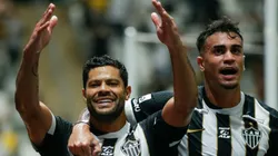 Hulk (à esquerda) foi preservado pelo Atlético de jogo contra o Puerto Cabello