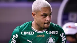 Vitor Roque está com a delegação do Palmeiras na Colômbia - Foto: Fabio Giannelli/AGIF