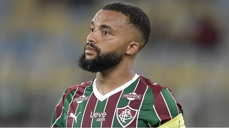 Lateral deu a sua opinião - Foto: Thiago Ribeiro/AGIF.
