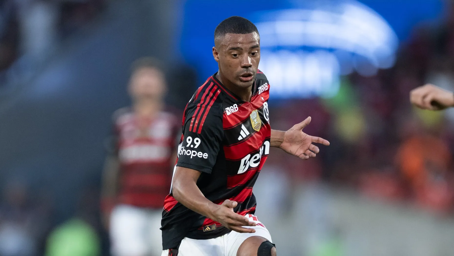 Foto: Jorge Rodrigues/AGIF – De La Cruz durante jogo no Maracanã.