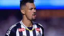 Zagueiro tem o futuro incerto - Foto: Marcello Zambrana/AGIF.