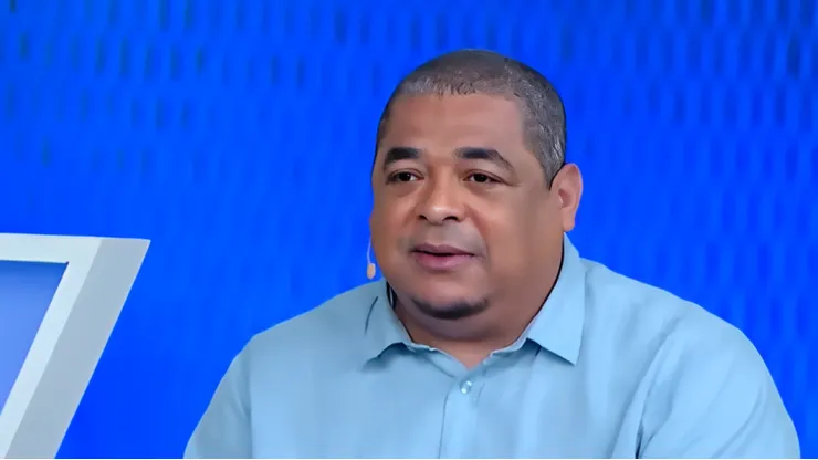 Vampeta durante o programa Galvão FC. Foto: Reprodução/YouTube SBT Sports.