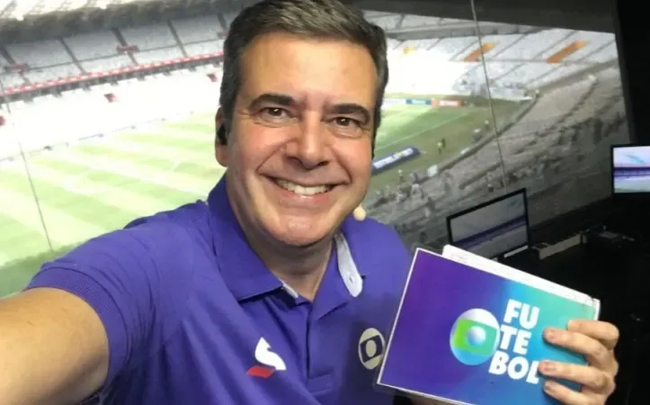 Rogério Corrêa assume transmissão de Junior x Palmeiras, em Cartagena, na TV Globo – Foto: Reprodução/X