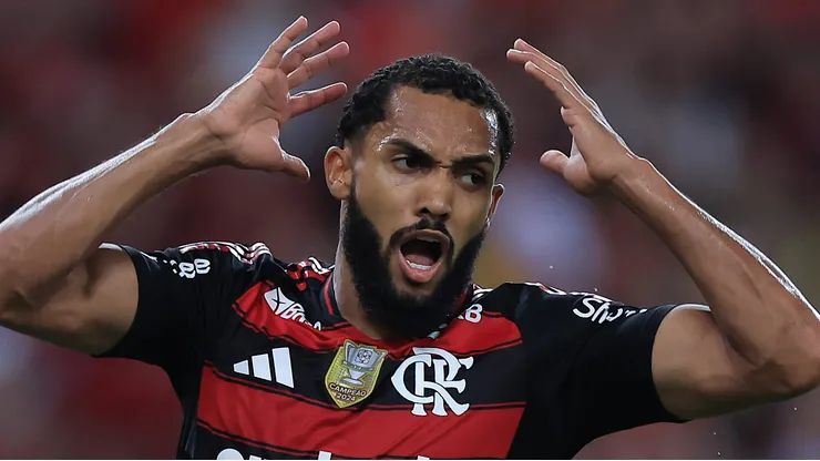 Juninho atuando com a camisa do Flamengo - Foto: Buda Mendes/Getty Images