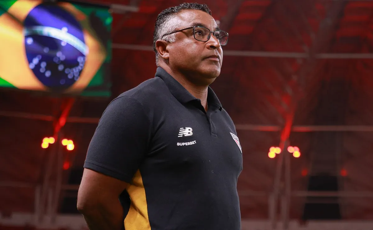 Estratégia de Roger Machado no meio funciona e São Paulo vence Boston River fora de casa