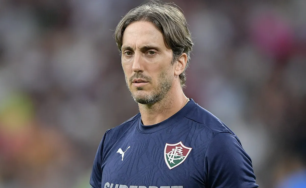 Zubeldía esquece empate do Fluminense e já mira no Flamengo: “São muitos jogos seguidos”