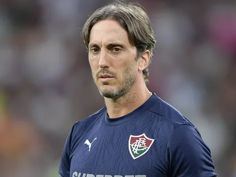 Zubeldia "ignora" adiamento do Fla-Flu e enaltece vitória do Flamengo