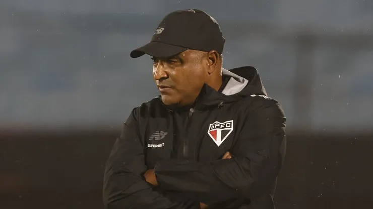 Roger Machado avaliou testes no Tricolor - Crédito: Rubens Chiri / São Paulo FC