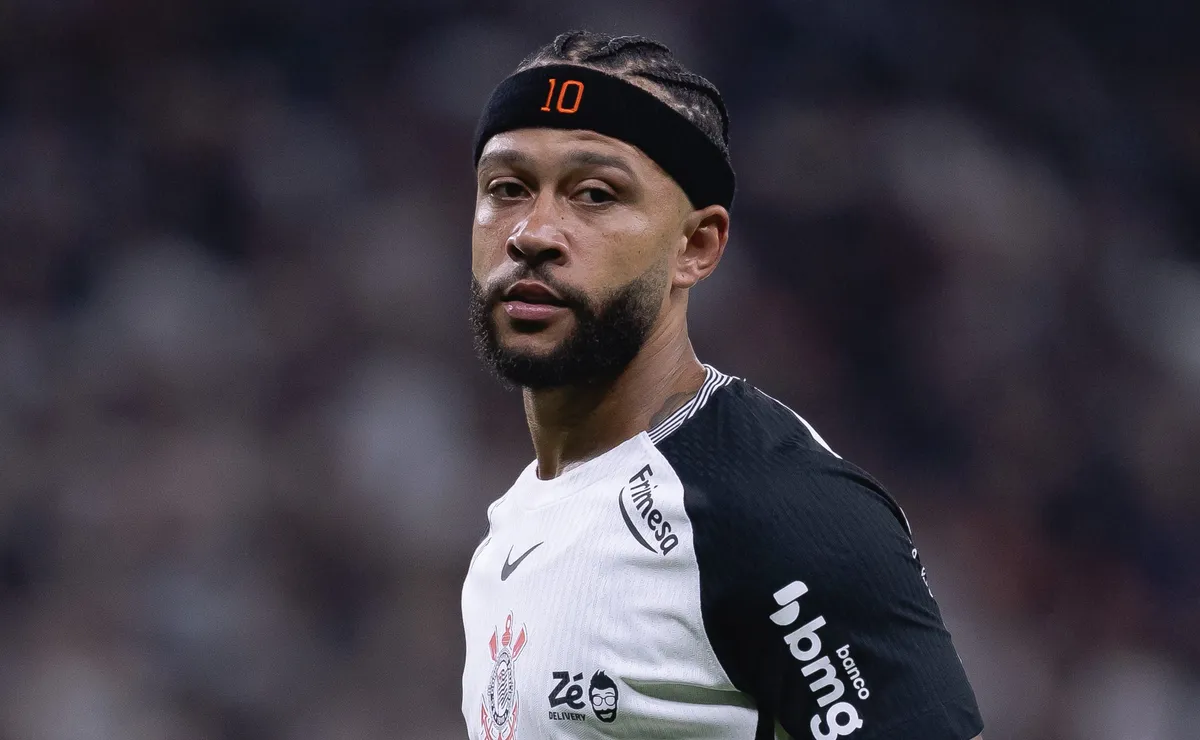 Memphis terá recuperação em quatro etapas, mas segue prazo para retorno no Corinthians