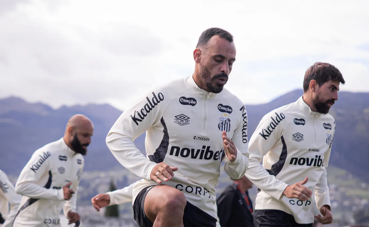 Santos estreia na Sul-Americana e competição pode render R$ 64 milhões aos cofres