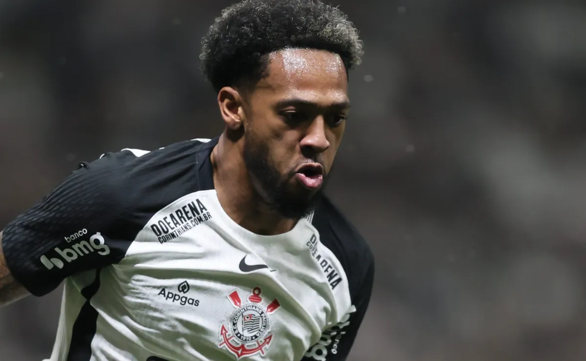 Vasco entra na briga por José Martínez, que tenta definir futuro durante recuperação no joelho