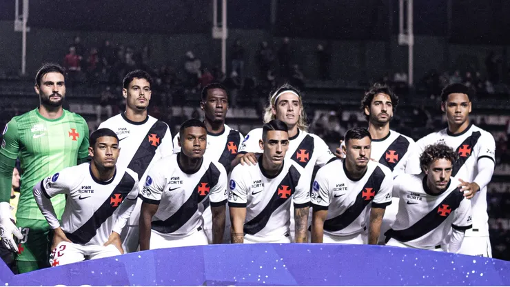 Equipe titular do Gigante da Colina na estreia da Sul-Americana