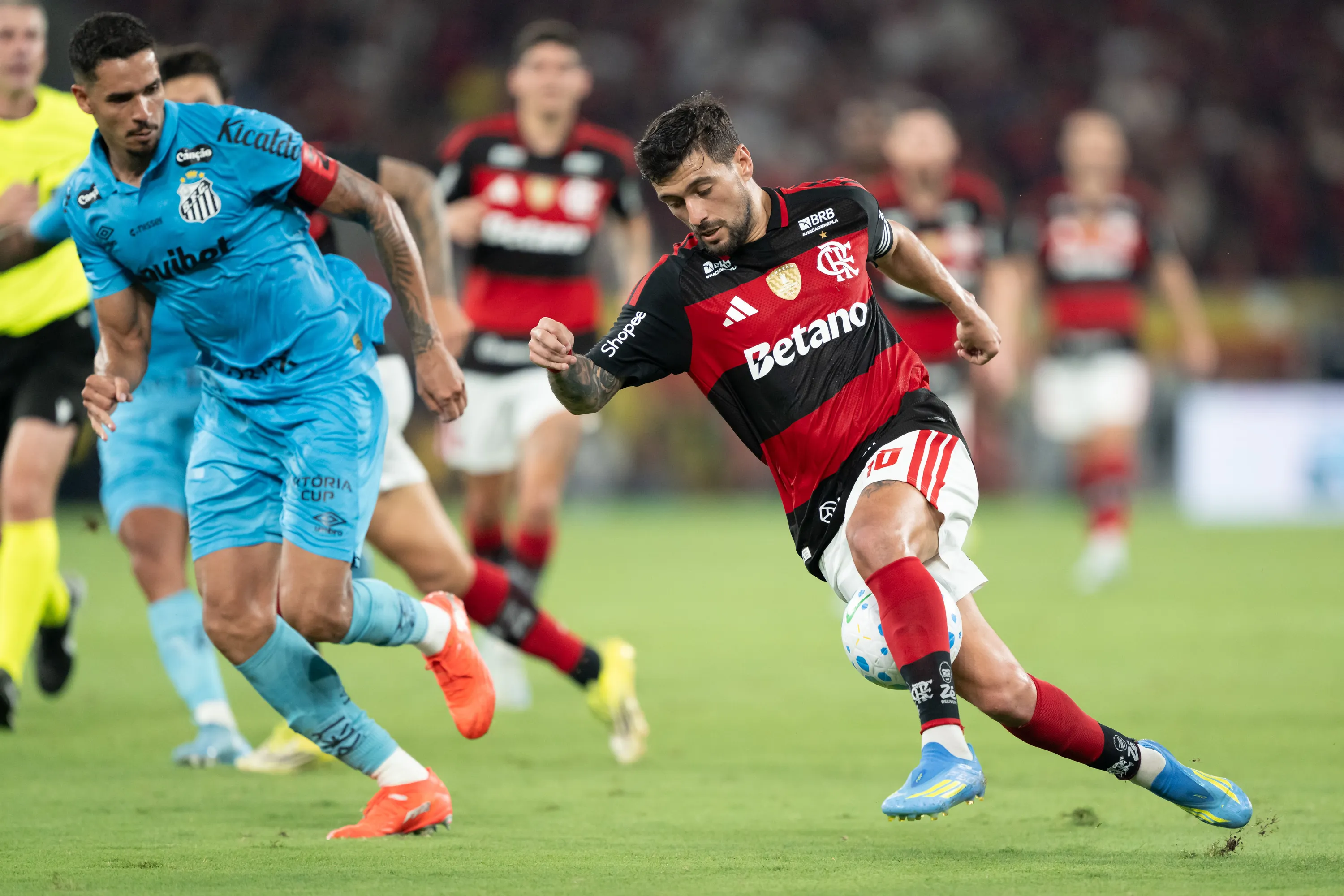 Flamengo vem de vitória sobre o Santos no Brasileirão. Foto: Jorge Rodrigues/AGIF