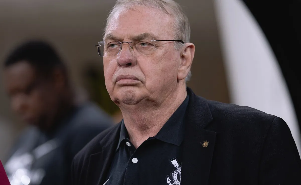Corinthians demite gerente de futebol Renan Bloise e decisão expõe pressão interna nos bastidores