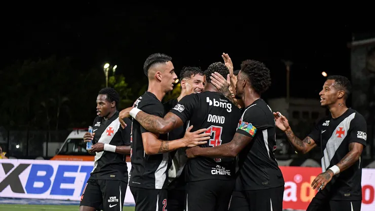 Vasco testa elenco e estreia revela lados opostos entre reservas na Sul-Americana — Foto Thiago RibeiroAGIF