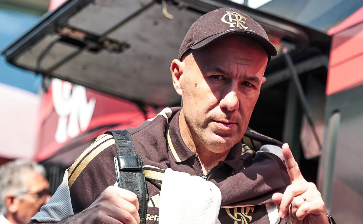 Decisão de Jardim no Flamengo por barra medalhões preocupa diretoria para a temporada