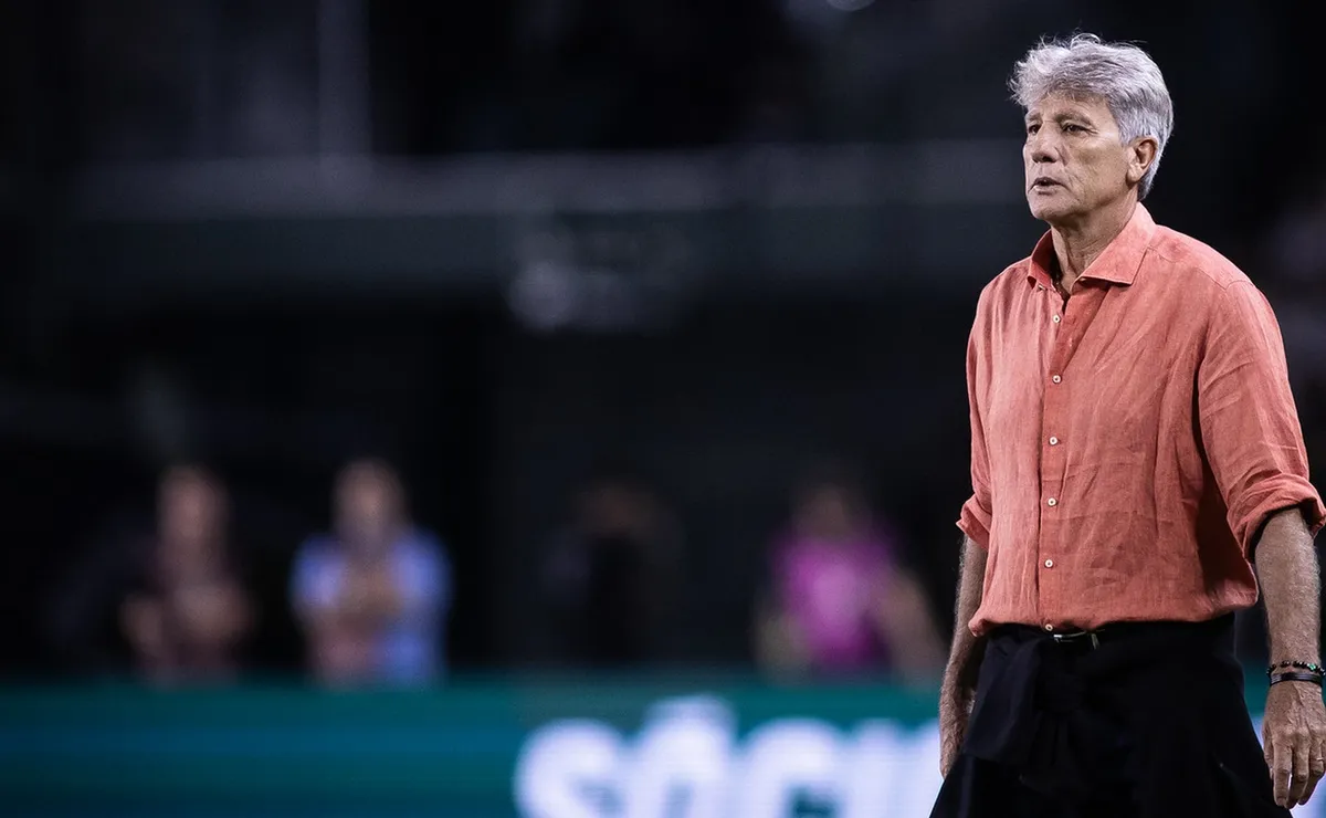 Ausência de Renato Gaúcho em jogo do Vasco espanta jogador do Barracas Central: “Nunca vi isso”