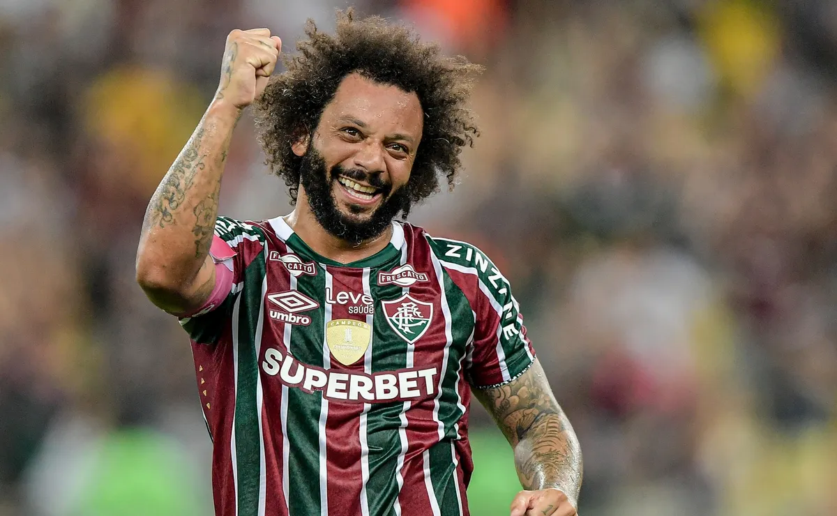 Marcelo lembra episódio polêmico com Mano Menezes no Fluminense e critica o técnico: “Não falava comigo”