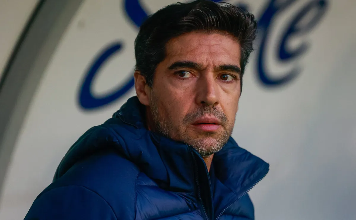 STJD denuncia Abel Ferreira duas vezes e pode ampliar suspensão de até seis partidas