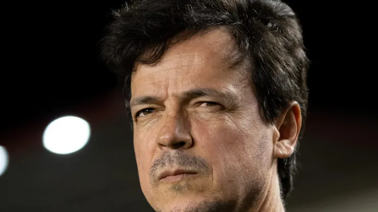 Fernando Diniz chega ao Corinthians para substituir Dorival Júnior