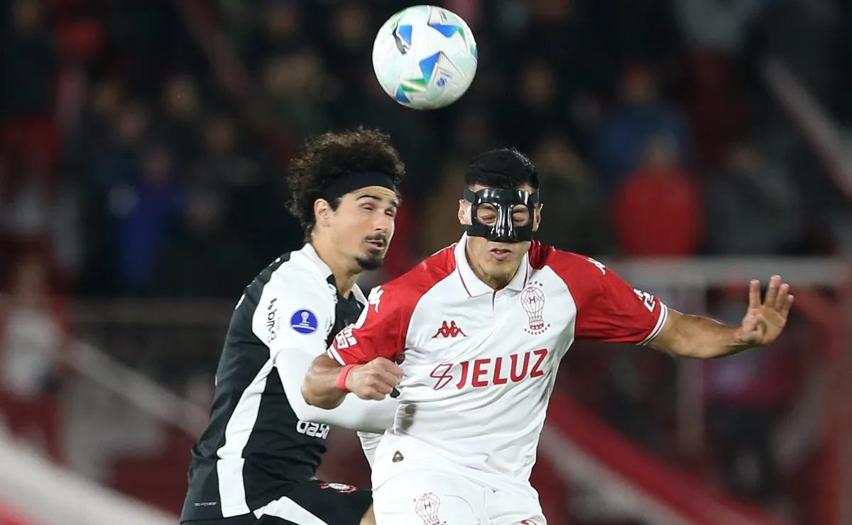 Corinthians venceu apenas um dos últimos dez jogos oficiais na Argentina em torneios continentais