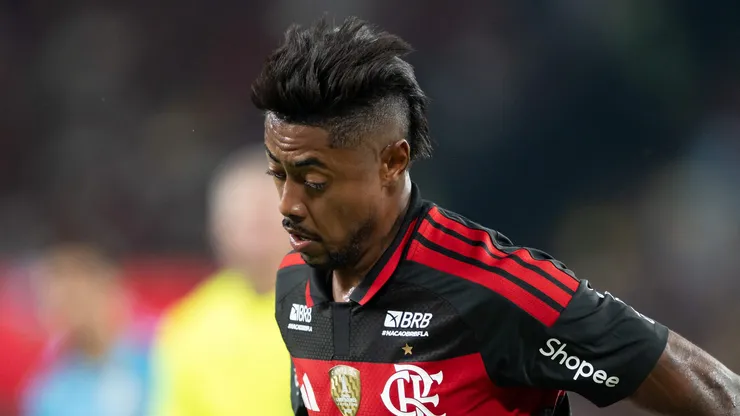 Bruno Henrique jogador do Flamengo durante partida contra o Santos no estadio Maracana pelo campeonato Brasileiro A 2026. Foto: Jorge Rodrigues/AGIF