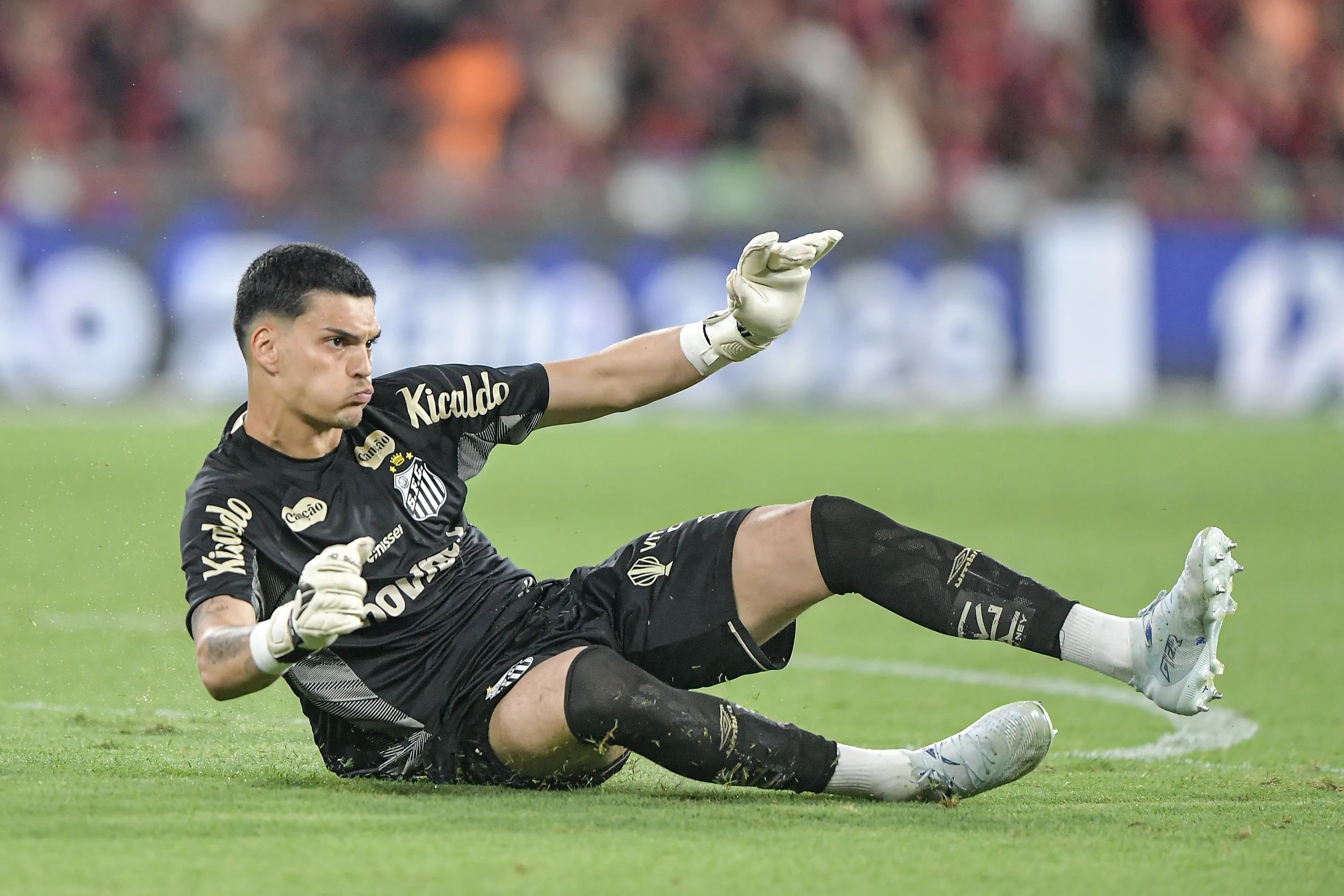 Cuca admite falha de Brazão em derrota do Santos. Foto: Thiago Ribeiro/AGIF