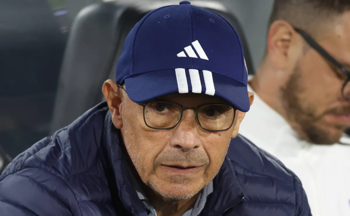 Treinador do Junior de Barranquilla manda a real sobre o Palmeiras e elogia time de Abel: “Adversário muito forte”