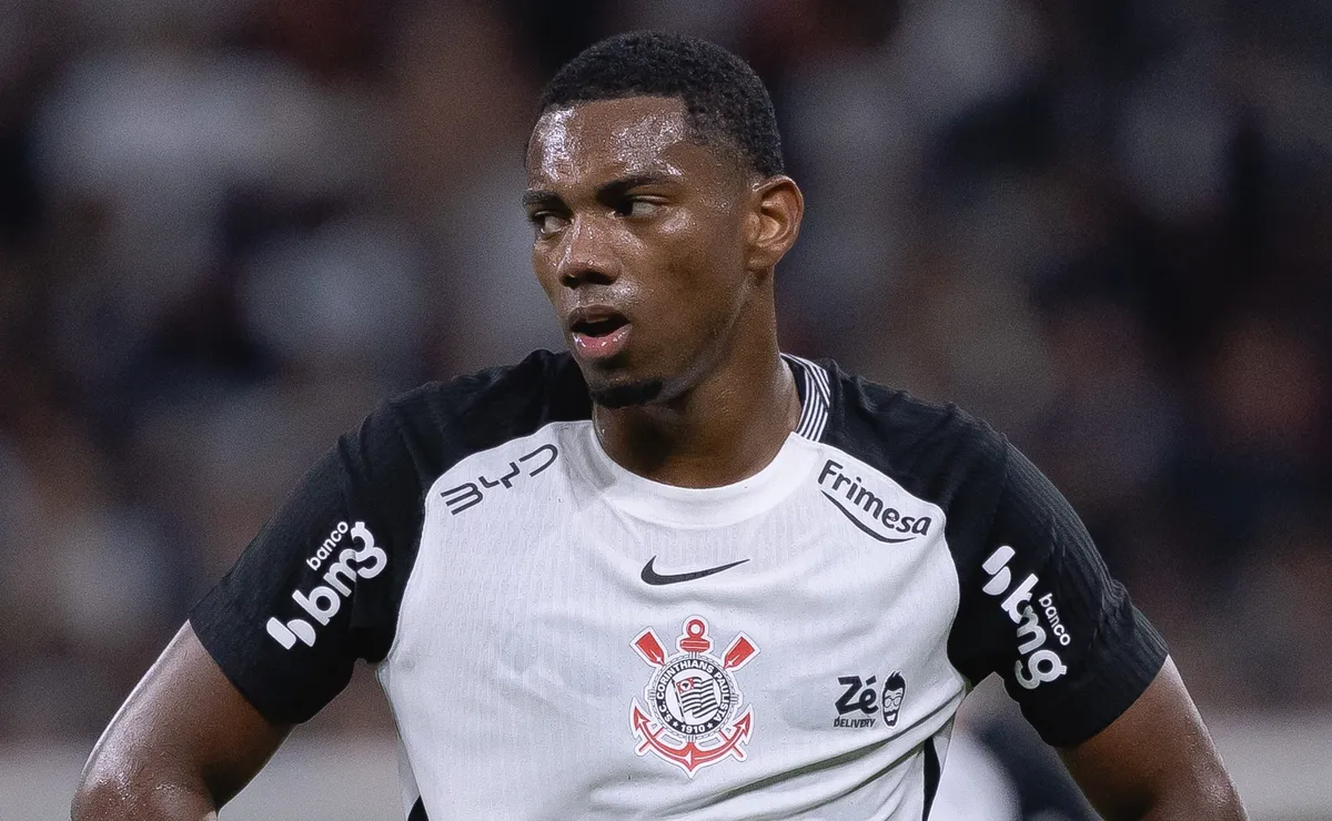 André é expulso após gesto obsceno e Corinthians segura empate com Palmeiras no primeiro tempo