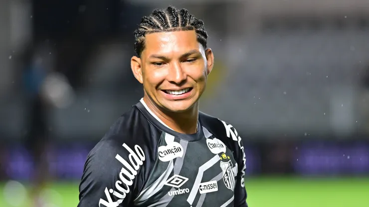 Rony jogador do Santos durante aquecimento antes da partida contra o Remo no estadio Vila Belmiro pelo campeonato Brasileiro A 2026.