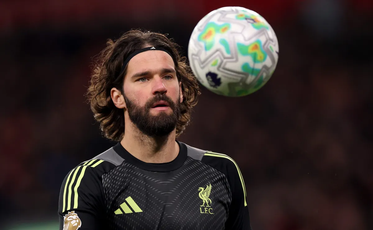 Alisson é contatado pela Juventus-ITA no mercado da bola e conversas iniciaram junto ao Liverpool-ING