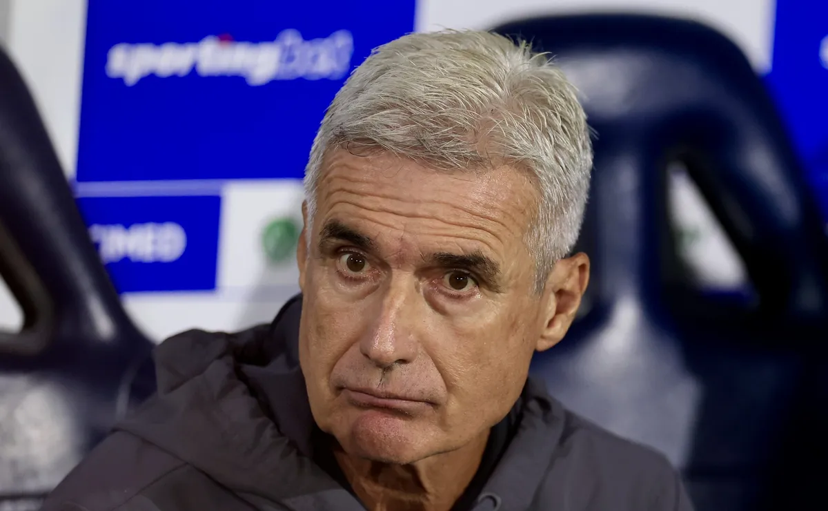 Luis Castro promete melhora do Grêmio para o Gre-Nal: “As coisas não podem ficar na mesma”