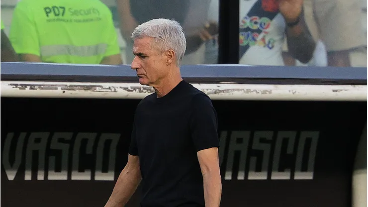 Luis Castro, treinador gremista. - Foto: Wagner Meier/Getty Images