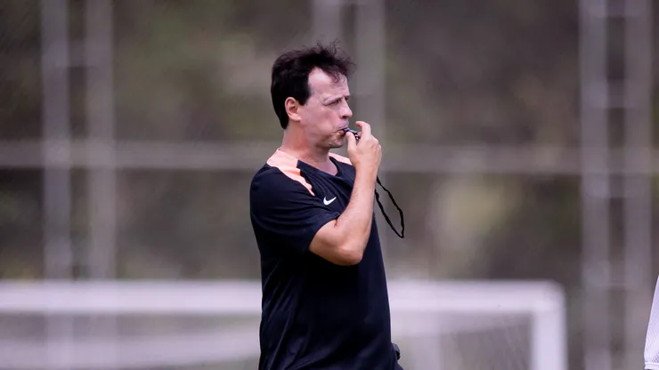 Diniz durante treino da semana