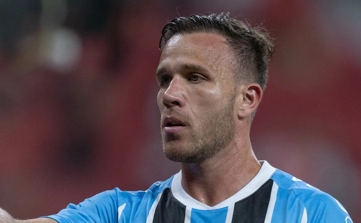 Palmeiras contata Arthur para janela de julho e volante do Grêmio descarta transferência