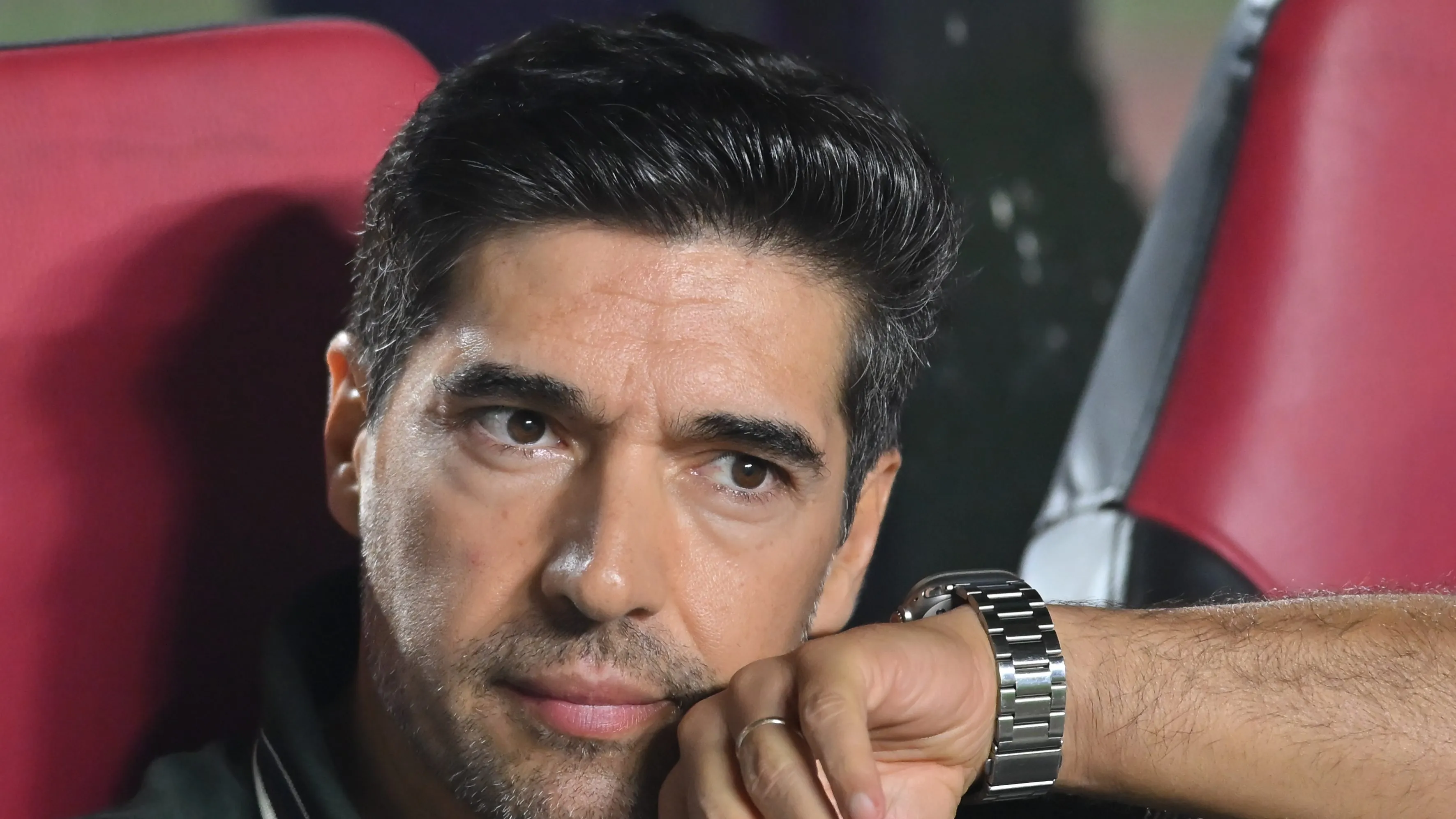 Foto: Jota Erre/AGIF – Abel Ferreira durante partida no MorumBIS, contra o São Paulo.