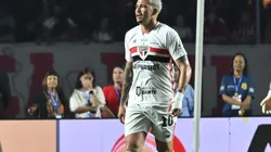 Luciano durante partida pelo São Paulo.