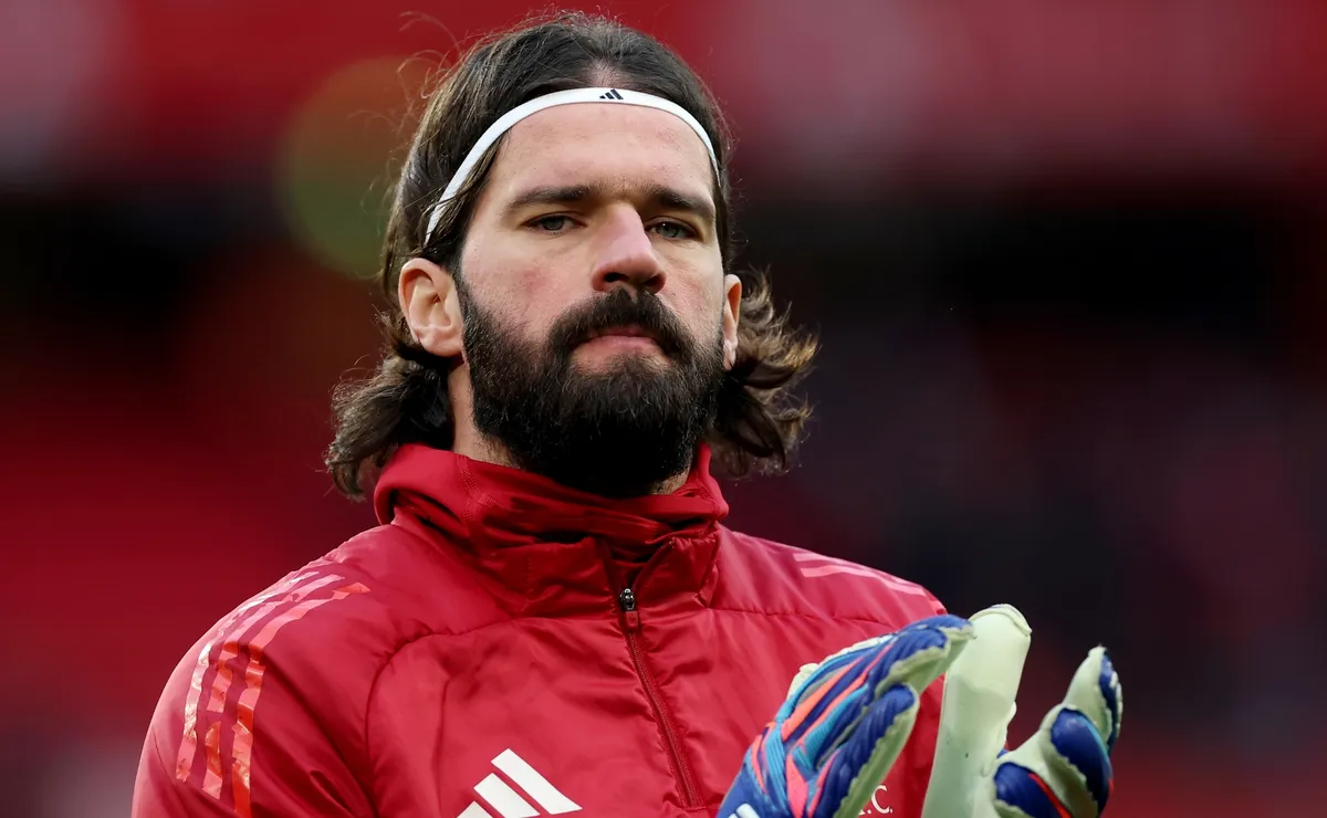 Internacional pode lucrar R$ 6 milhões com possível venda de Alisson do Liverpool à Juventus