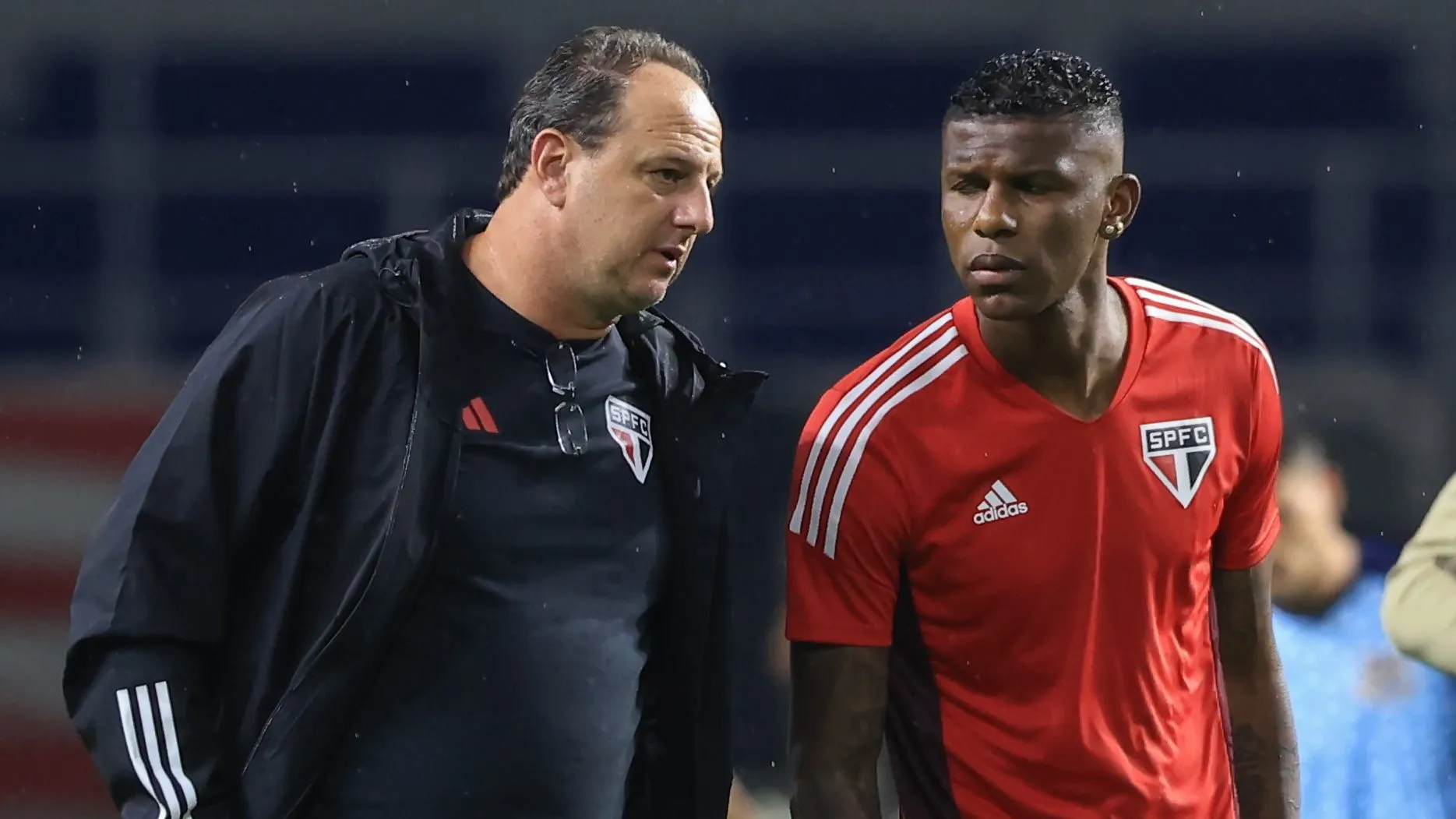 Rogerio Ceni e Arboleda em 2023. Foto: Marcello Zambrana/AGIF