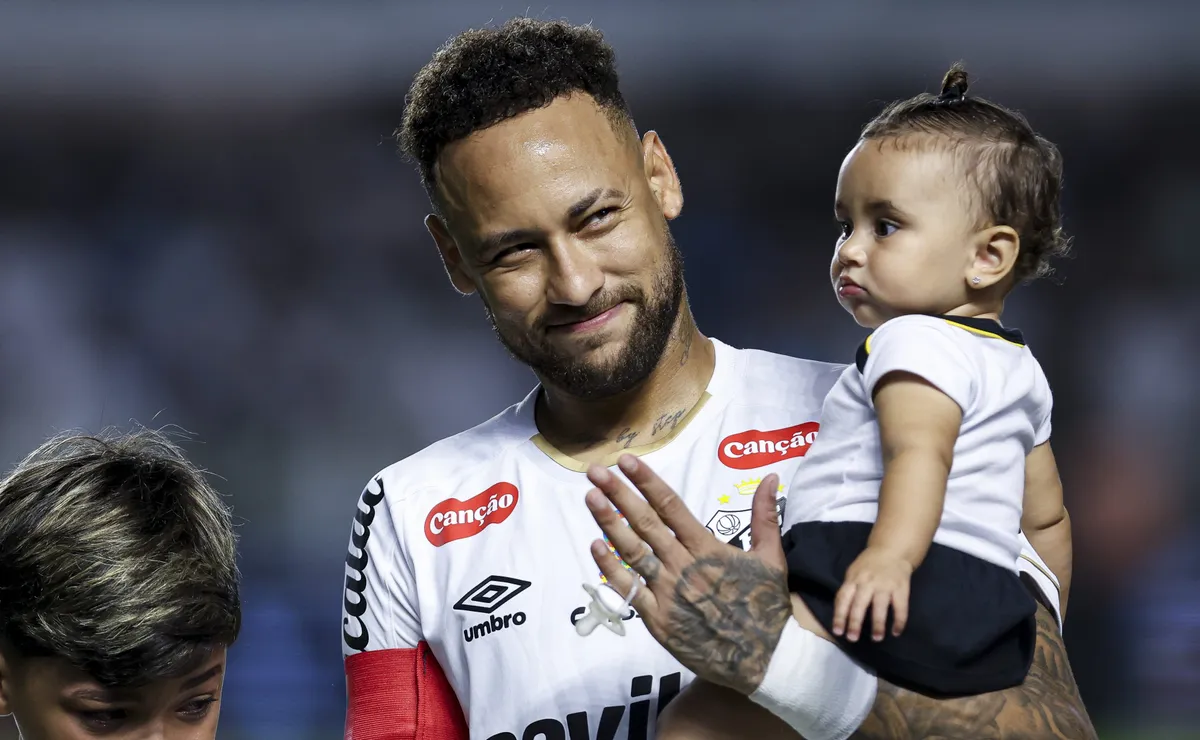 Neymar abre negociações com FC Cincinnati, dos EUA, para deixar Santos após a Copa do Mundo