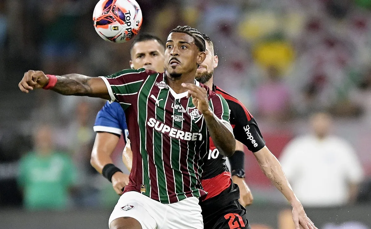 Fluminense fica de olho na situação do Flamengo e rival terá apenas um treino até o clássico