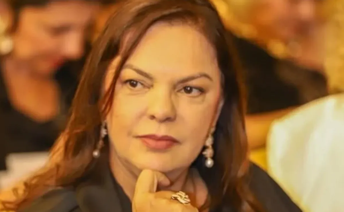 Mara Casares e Douglas Schwartzmann são expulsos do São Paulo por escândalo de camarote no MorumBis