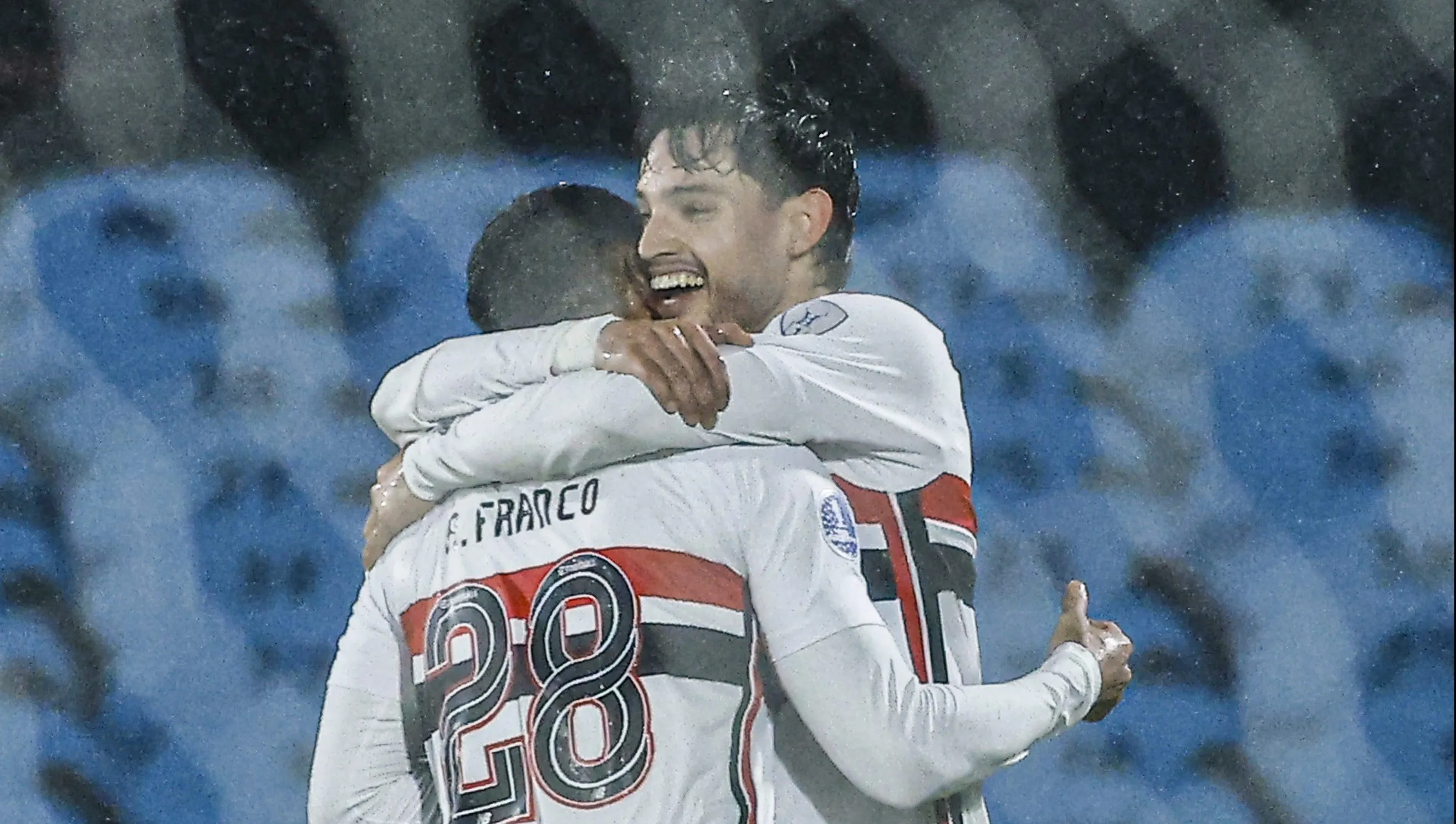 Bobadilla contra o Boston River. (Photo by Ernesto Ryan/Getty Images)