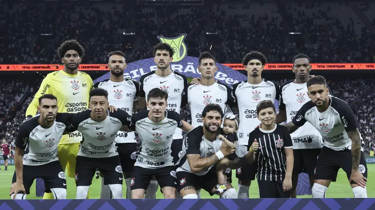 Elenco do Corinthians. (Photo by Alexandre Schneider/Getty Images)