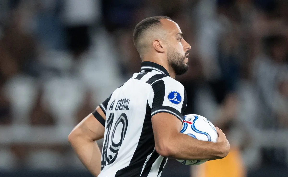 Botafogo fica apenas no empate contra o Caracas e resultado deixa a torcida revoltada