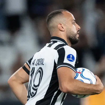 Botafogo fica apenas no empate contra o Caracas