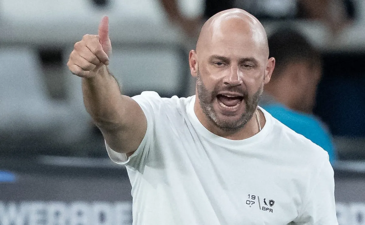 Franclim reconhece o Botafogo pouco efetivo atuando em casa pela Sul-Americana: “Temos que ter presença”