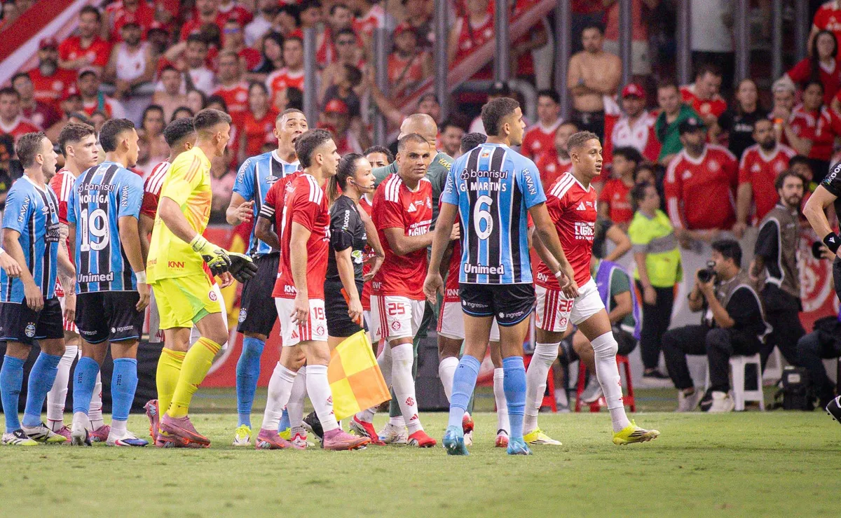 Internacional chega ao Gre-Nal 452 motivado por polêmicas do Gauchão