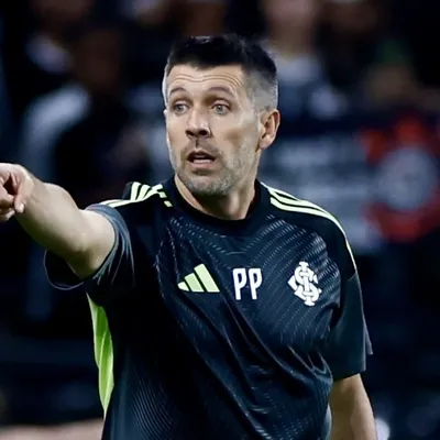 Pezzolano muda Inter e aposta em sequência positiva no Gre-Nal