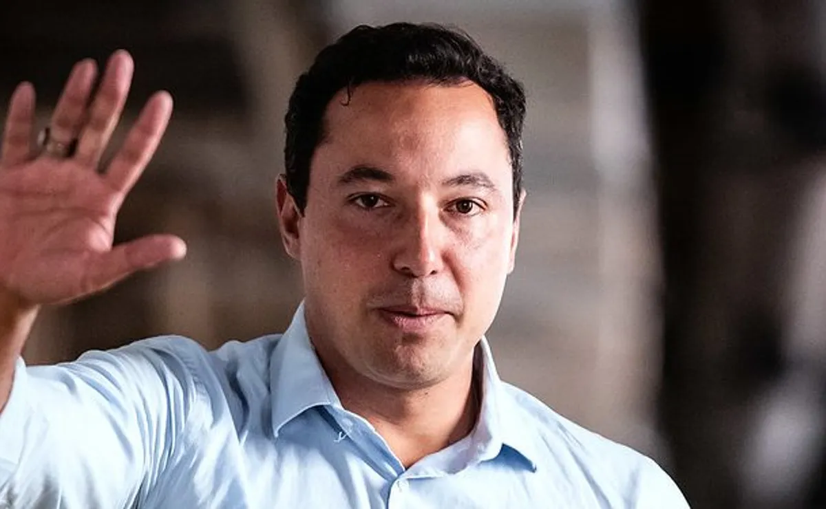 Pedro Junio abre o jogo sobre Artur Jorge e revela foco do Cruzeiro: “Sair do Z-4”